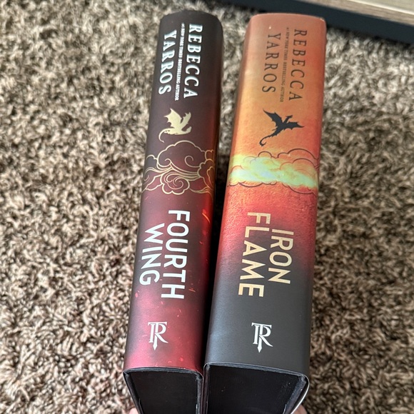 Fourth Wing and Iron Flame Books by Rebecca Yarros - Picture 4 of 4